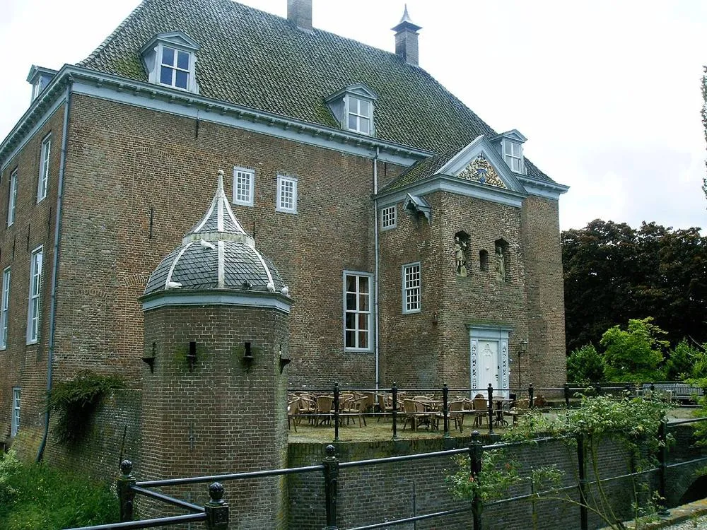 Ophemert: Kasteel ophemert
